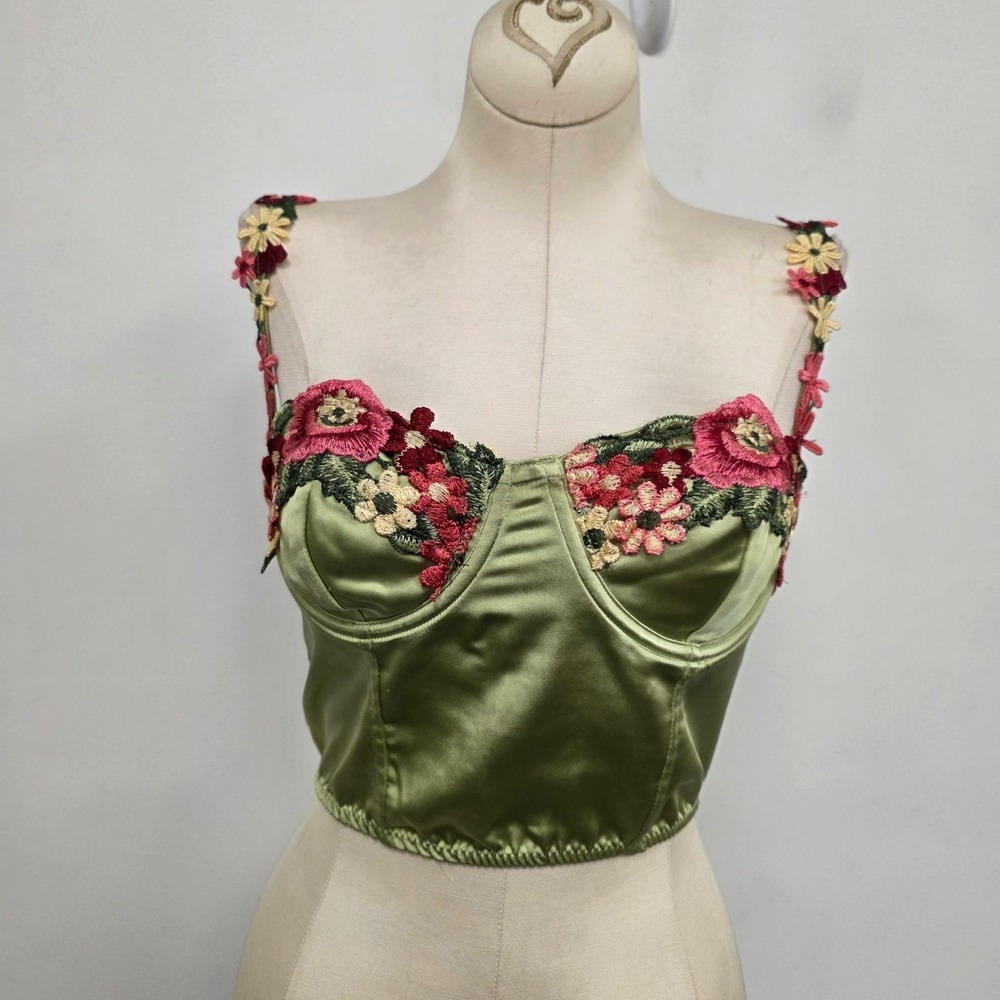 Fashion Nova Green Embroidered Corset Top S Satin Fairy Festival Rave Floral - Picture 3 of 12